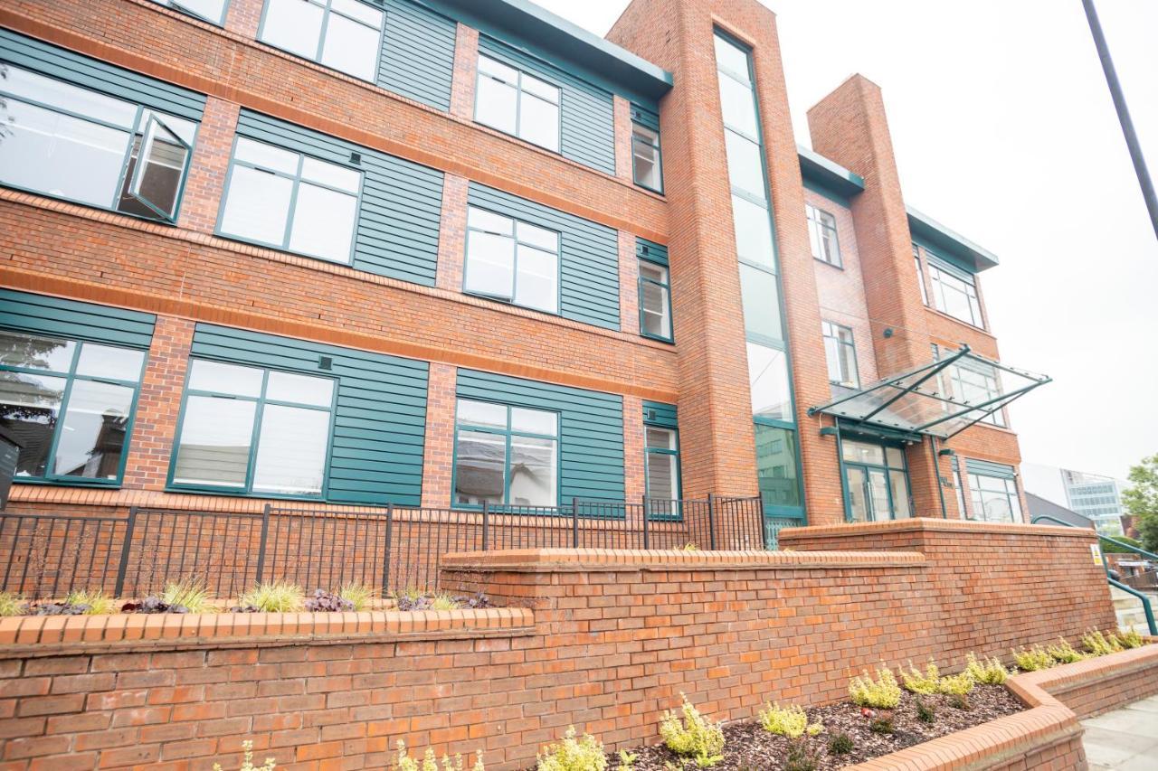 Deluxe Chic 1 2 Bed Apts Near Heathrow Legoland Windsor Slough Villa Bagian luar foto